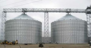 New grain elevator completely supported on helical piles